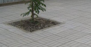 Качественная тротуарная плитка серого цвета в Горячем Ключе в октябре