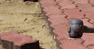 Укладка плитки на песок в Горячем Ключе в октябре