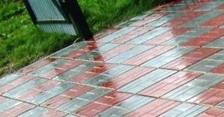 Профессиональная укладка цементной тротуарной плитки в Горячем Ключе в октябре
