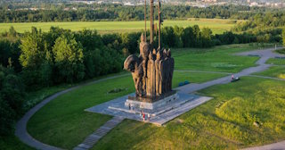 Благоустройство памятников в Горячем Ключе от 930 руб. – компания ТротуарнаяПлитка