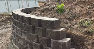 Установка подпорной стенки в Горячем Ключе в октябре